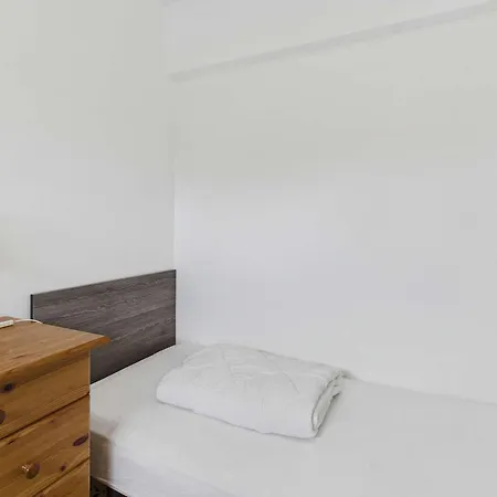 3 Pieces Climatise Avec Terrasse Et Parking Prive A - Fr-1-326-813 Apartment