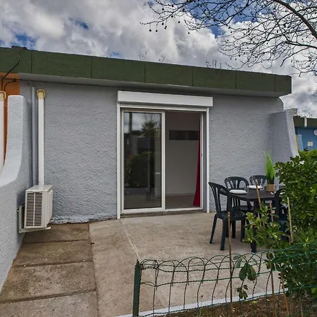Apartment 3 Pieces Climatise Avec Terrasse Et Parking Prive A - Fr-1-326-813 Marseillan (Herault)